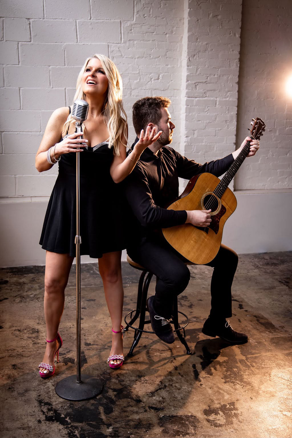 Live Music Crescendo Sky & Knudsen Wines